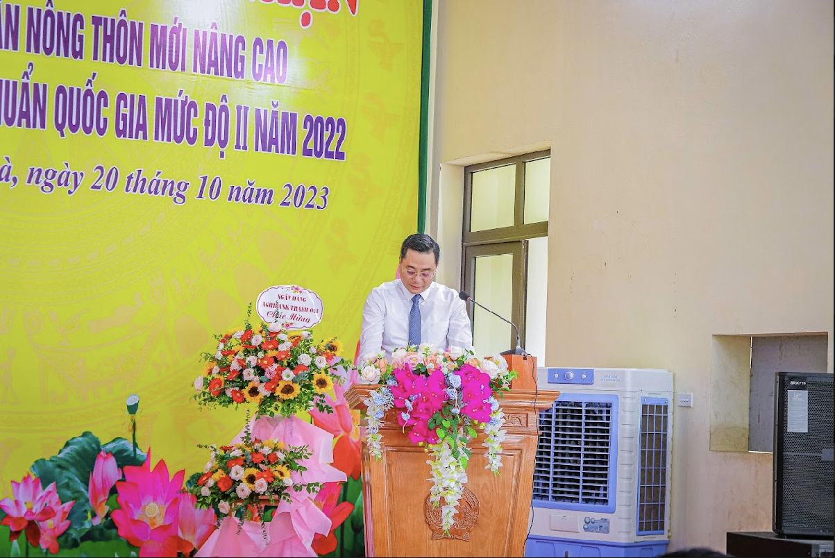 Đ/C Bùi Văn Sáng - Phó bí thư Đảng uỷ- Chủ tịch UBND huyện Thanh Oai có ý kiến chỉ đạo tại buổi lễ đón chuẩn